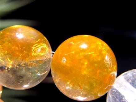 ☆炎の中に輝く幻想世界☆虹色の揺らぎが舞う煌めきの宝石☆幸運と繁栄