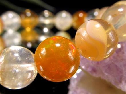 ☆炎の中に輝く幻想世界☆虹色の揺らぎが舞う煌めきの宝石☆幸運と繁栄