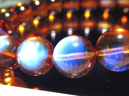☆鮮烈なレッド×幻想的ブルー☆光を受けて浮かぶ青い輝き☆存在感抜群