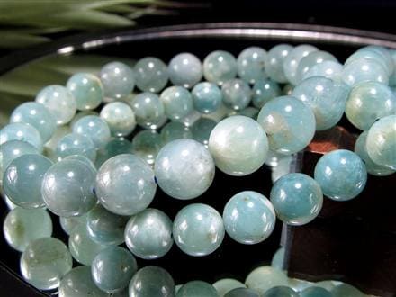 ☆明るめブルーグリーンカラー☆希少石をお買い得価格で！☆入手困難な