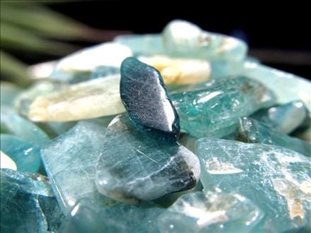 ☆採取量極少！超希少さざれ☆限られた人のみ知る【幻の宝石】☆世界の