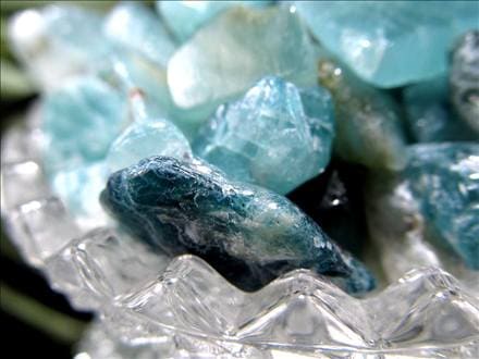 ☆採取量極少！超希少さざれ☆限られた人のみ知る【幻の宝石】☆世界の