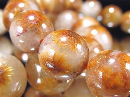 ☆お買い得価格☆水晶の中に咲く黄金の花☆希少な星状結晶入り