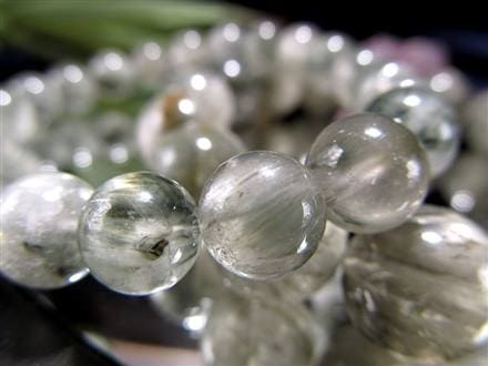 ☆お買い得グレード！☆希少！シルバーアッシュの繊細な輝き  