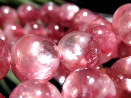 ☆艶めく濃厚ピンク☆透明感を帯びた華やかな発色☆マイカの煌めき