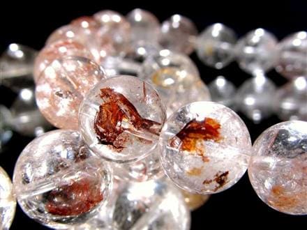 ☆透明感あふれる水晶に赤橙の彩りが咲く☆ギラリとしたメタリックな