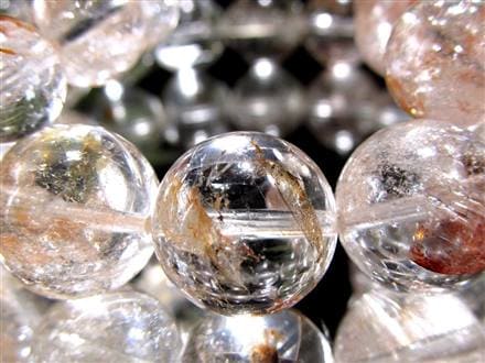 ☆透明感あふれる水晶に赤橙の彩りが咲く☆ギラリとしたメタリックな