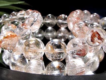 ☆透明感あふれる水晶に赤橙の彩りが咲く☆ギラリとしたメタリックな