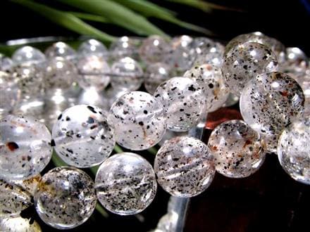 結晶が美しい】ガーネットinクォーツ フェルドスパー 32×18×14mm