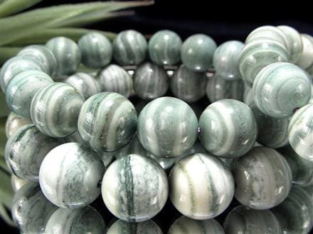 ☆激安価格！☆美しいグリーンレース模様☆やさしいセージグリーン