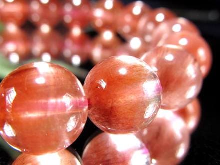☆オレンジピンクの華やかカラー☆繊細な針状内包物入り☆透明感・艶感