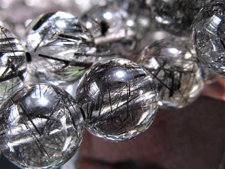 ☆少量限定入荷！☆クリア水晶に映えるブラック針☆太針＆細針が