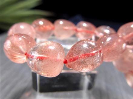 カザフスタン産希少！ストロベリークォーツ原石クラスター すくない 