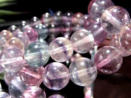 ☆優しいパステル調の虹色美☆トリカラーフローライトの珠も☆受験の