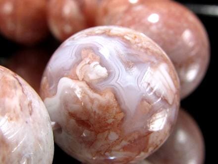 ☆福を招く笑口瑪瑙入り！☆ツヤツヤの光沢と結晶の輝き☆繊細な縞模様