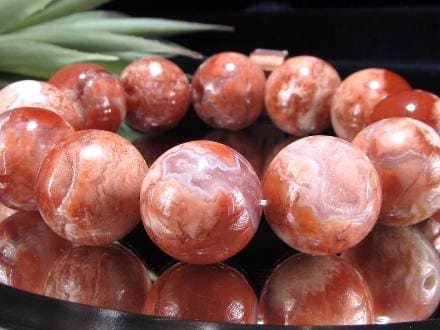 ☆福を招く笑口瑪瑙入り！☆ツヤツヤの光沢と結晶の輝き☆繊細な縞模様
