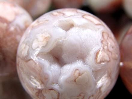 ☆福を招く笑口瑪瑙入り！☆ツヤツヤの光沢と結晶の輝き☆繊細な縞模様