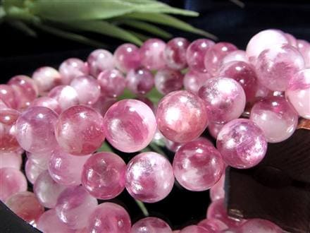 ☆お買い得価格☆艶めくミルキーピンクパープル☆ピンクマイカと水晶が