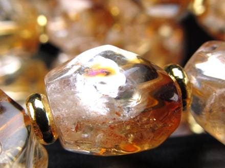 ☆激安価格☆キラキラ輝く黄金色☆透明感あり☆ファントム入り☆虹の