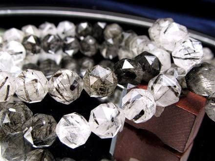 ☆少量限定！激安価格☆縦横無尽に走る漆黒の黒針！☆極上キラキラ