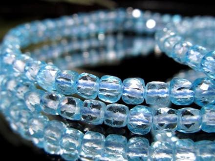 ☆お買い得価格☆キラキラ多面カット☆爽やかソーダブルーカラー☆神の