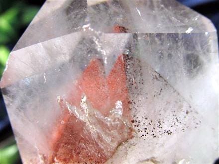 ◇限定入荷！◇透明感抜群！赤富士入り水晶ポイント◇ビジネスの成功