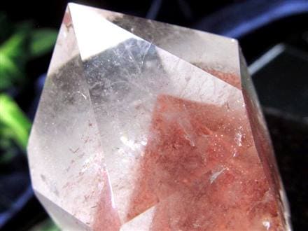 ◇限定入荷！◇透明感抜群！赤富士入り水晶ポイント◇ビジネスの成功