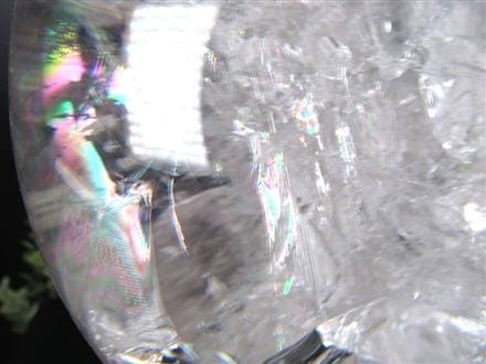 ☆大迫力の巨大丸玉☆虹がきらめく透明水晶☆幸運を呼ぶアイリス