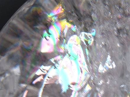 ☆大迫力の巨大丸玉☆虹がきらめく透明水晶☆幸運を呼ぶアイリス
