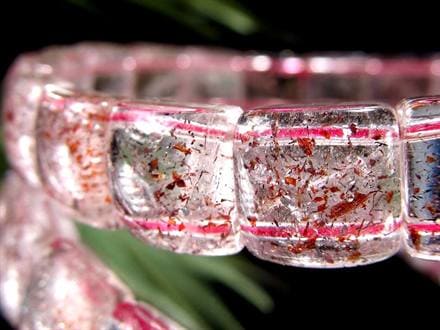 ◇限定2本のみ！◇透明感あふれる結晶に苺色の彩り◇愛らしさと高級感