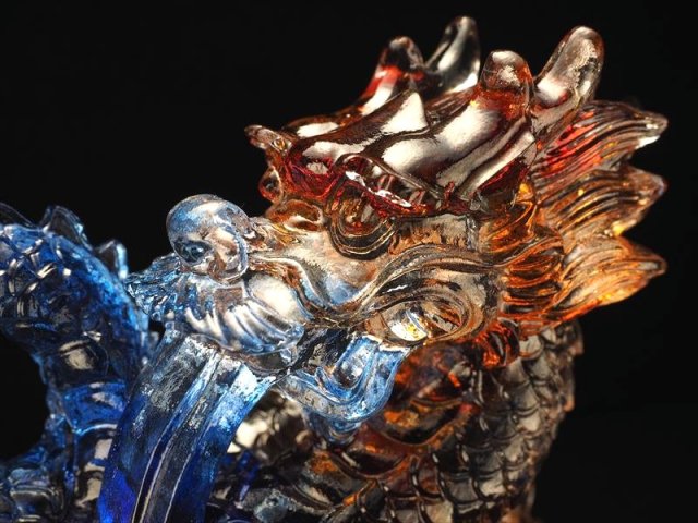 ☆大吉開運！玉付き龍神☆八卦の象徴の四本爪龍☆レインボーカラーの龍