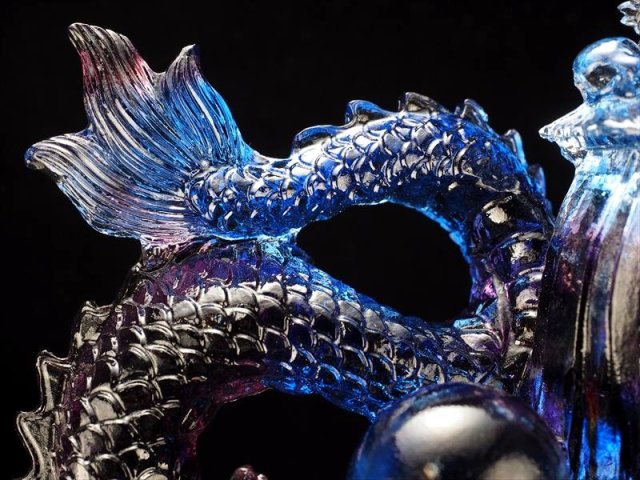 ☆大吉開運！玉付き龍神☆八卦の象徴の四本爪龍☆レインボーカラーの龍