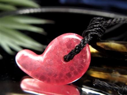 ◇極上品質！真紅の宝石勾玉◇熟練職人の手仕事◇日本製◇情熱的な恋を