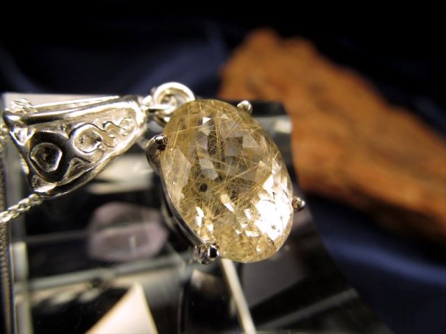 ◇限定入荷！目を引く大粒ルチル！◇キラキラ透明感抜群！◇デンバー 