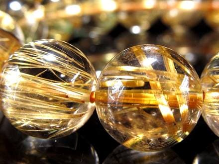 最強極太金針入り水晶 ゴールド タイチンルチル 10ミリ 1粒売り 貫通穴あり ◇王道の輝き◇力強い極太タイチン◇透明感抜群◇洗練された大人の風格