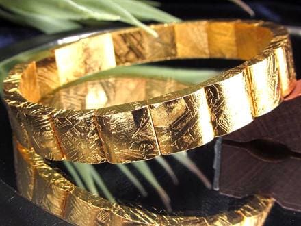 宇宙村　ギベオン　隕石　バングル　内側24金メッキ　手首周り13.5センチ ◇超希少ギベオン隕石バングル◇約4億5千万年前のミステリアスな宇宙