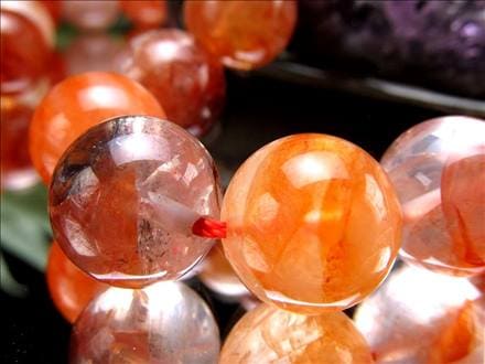 ☆一連☆赤水晶☆天然レッドクリスタル【レッドガーデン、レッド