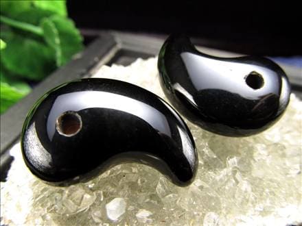 ☆オニキス勾玉(まがたま)天然石☆