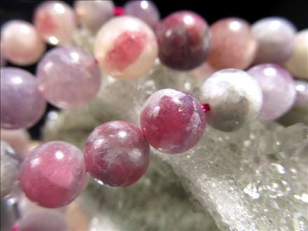 ☆一連☆トルマリン&レピドライト共生☆ピンクトルマリン結晶入りの珠