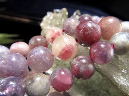 ☆一連☆トルマリン&レピドライト共生☆ピンクトルマリン結晶入りの珠