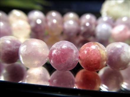 ☆一連☆トルマリン&レピドライト共生☆ピンクトルマリン結晶入りの珠