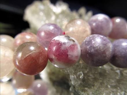 ☆一連☆トルマリン&レピドライト共生☆ピンクトルマリン結晶入りの珠