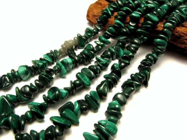 ☆特選一品☆心身の癒しに優れた石♡【天然マラカイト『孔雀石』