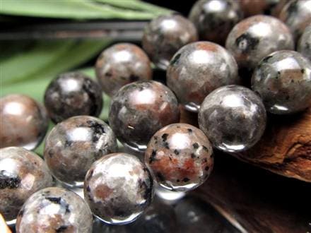 ㉖ユーパライト 光る石 、タンブル 天然石 蛍光鉱物 鉱石 鉱物 原石