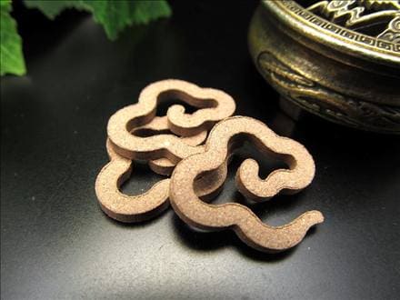 ◇吉兆の雲をあらわす「祥雲」型◇中国の伝統的なお香◇沈香＆天然植物