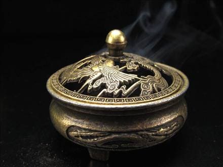 絵銭　和風甘雨　祥雲備香 ◇吉兆の雲をあらわす「祥雲」型◇中国の伝統的なお香◇沈香＆天然植物