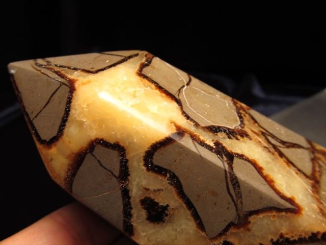 ☆激レア！マダガスカル産☆別名【ドラゴンストーン】☆フランス展示会