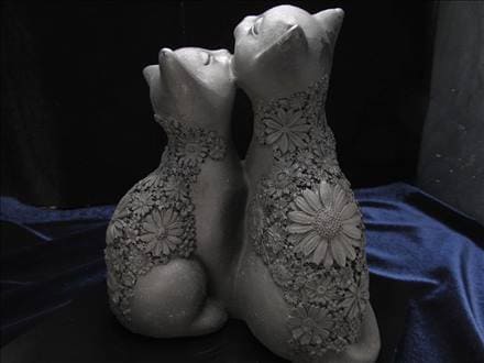 ☆特選一品☆希少レア☆繊細フラワー彫刻【愛らしい夫婦猫シュンガイト