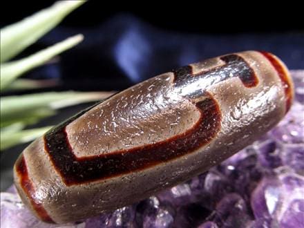 希少！黒鳶赤紋四眼天珠馬蹄痕付 ◇流通量が少ない激レア品！◇最高級！馬蹄痕天珠◇黒鳶赤紋（くろとび