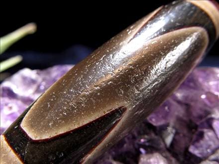◇流通量が少ない激レア品！◇最高級！馬蹄痕天珠◇黒鳶赤紋